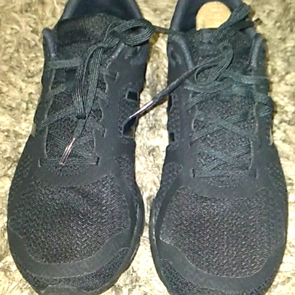 NB LIKE NEW!